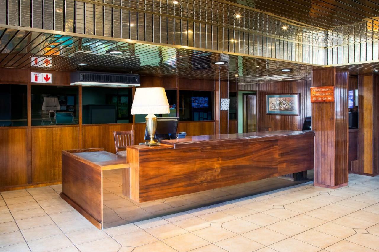 Elgro Hotel Почефструм Екстер'єр фото